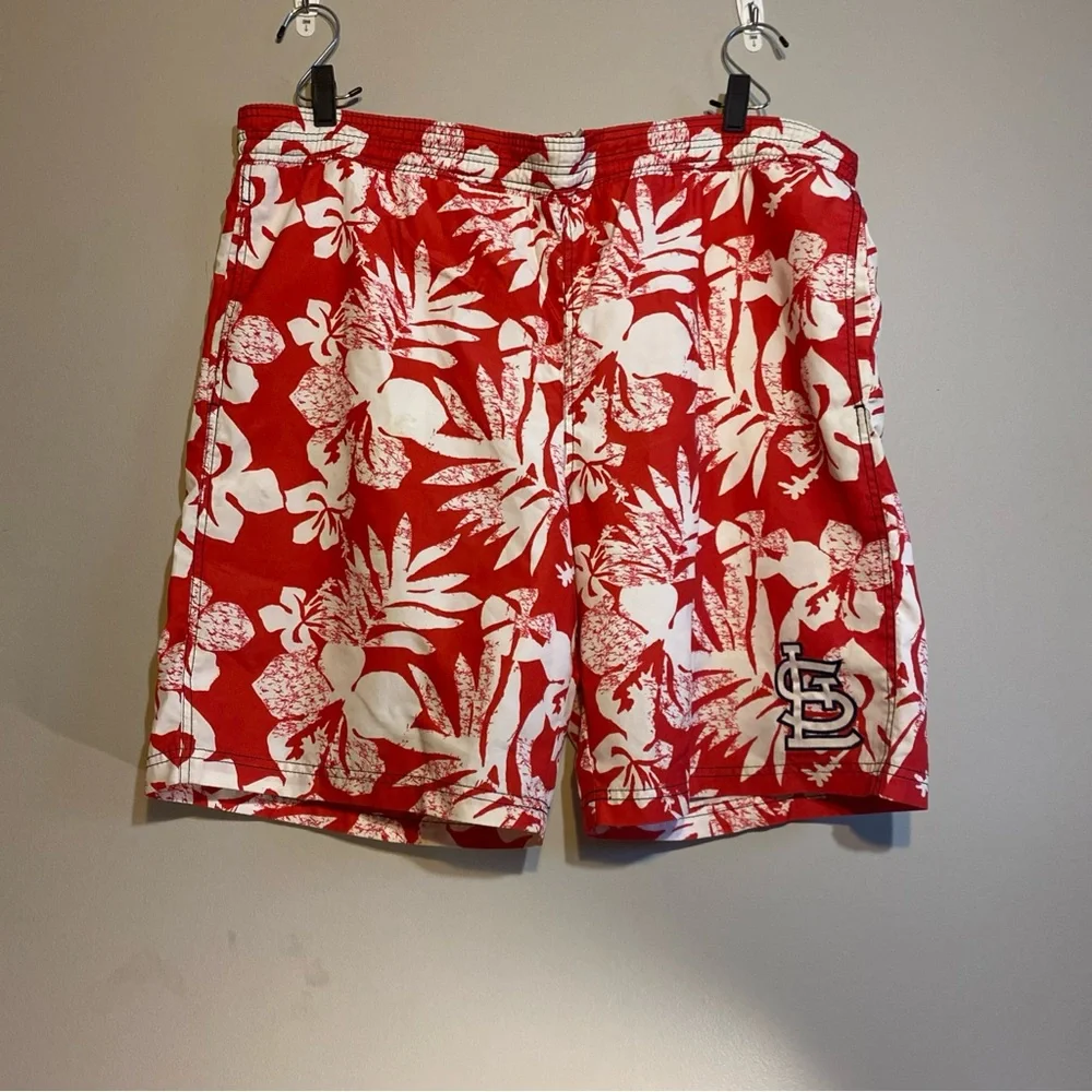 MLB St Louis Cardinals Hawaiian Board‎ Shorts Men’s XL Swim Trucks Red Floral